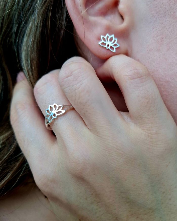 Aretes "Loto" de plata estrelina