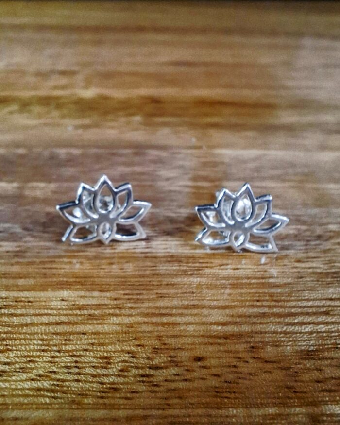 Aretes "Loto" de Plata Esterlina