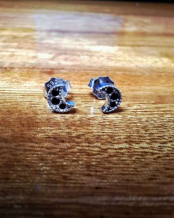 Aretes de Plata Esterlina 925 Luna con Piedras Negras