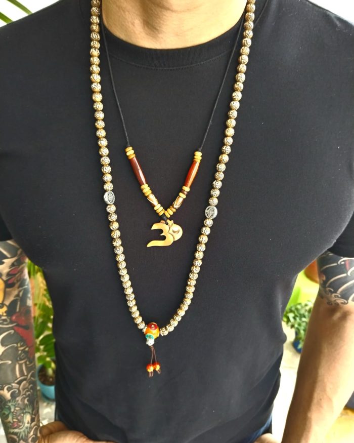 Mala Tibetano de Semillas de Rudraksha Oscura – Auténtico y Artesanal