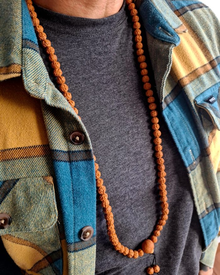 Mala Tibetano de Semillas de Rudraksha – Auténtico y Artesanal