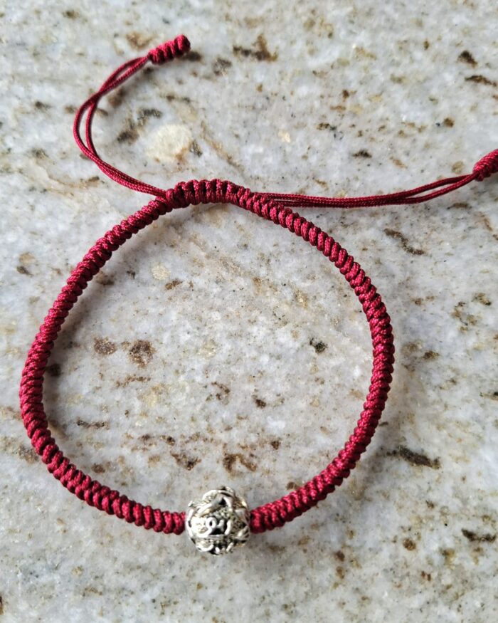 Pulsera Tibetana Ajustable con Mantra “Om Mani Padme Hum”
