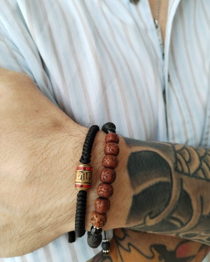 Pulsera Tibetana trensazda con mantra "Om Mani Padme Hum"- Compasion y Proteccion Espiritual